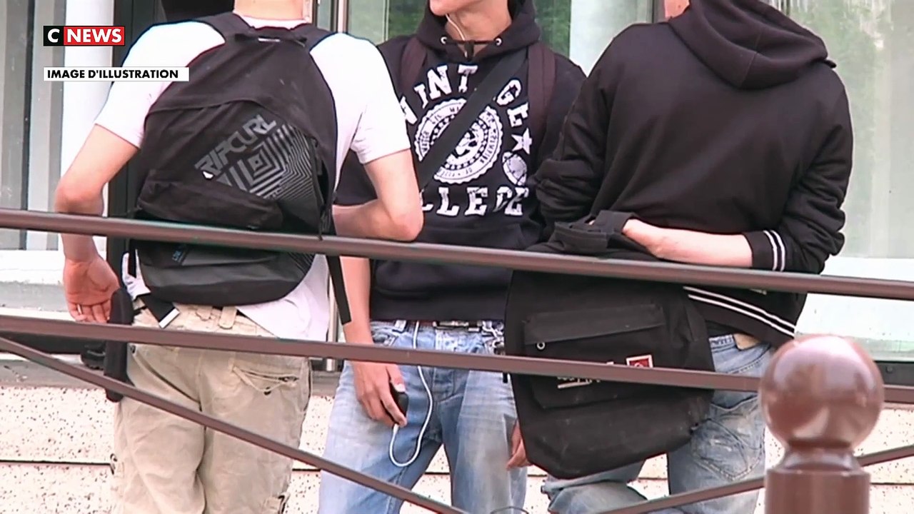 Fouille des sacs des élèves, une mesure réalisable pour lutter contre les agressions à l'arme blanche dans les établissements scolaires?