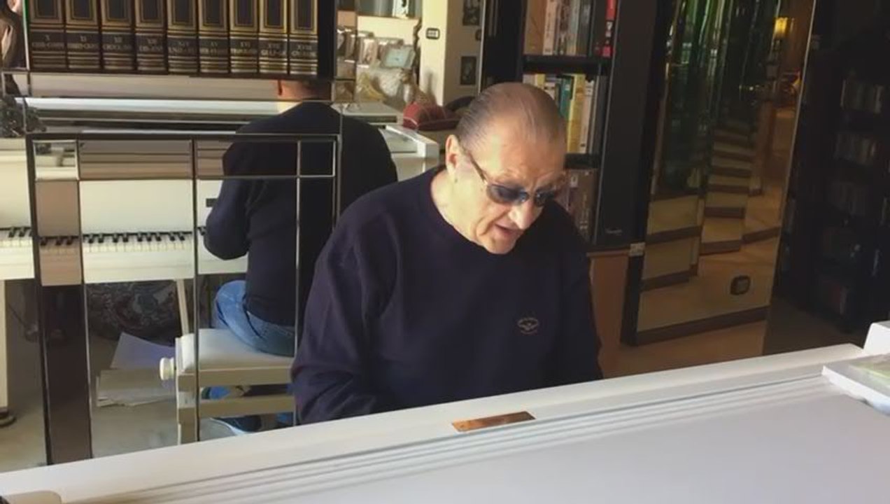 Gli auguri di Tony Renis a Mina: "Sei grande grande grande"