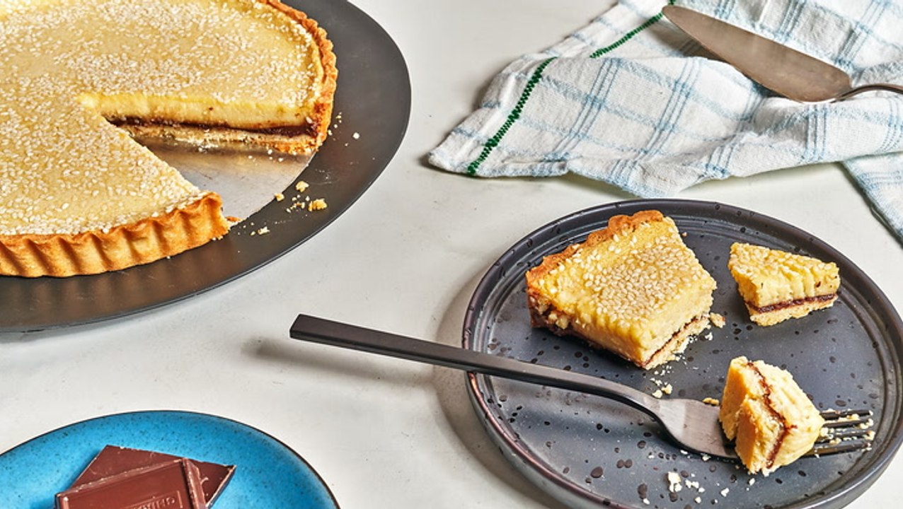 Toasted White Sesame Tart with Bittersweet Chocolate Ganache
