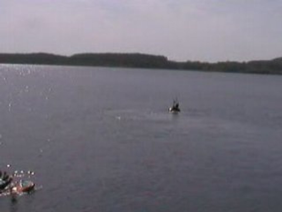 Bruno en nage tractée au lac de Panthier