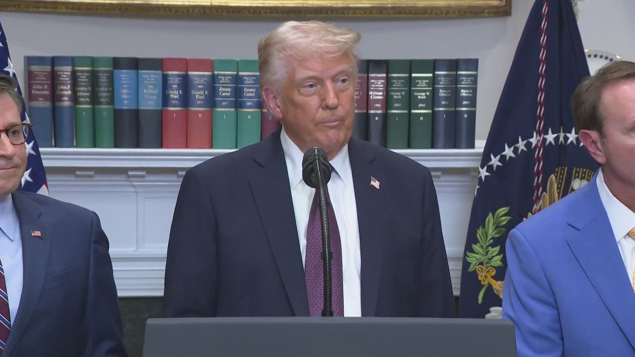 Trump’s Advice to Hyundai’s Top Executives After Historic White House Deal Signing