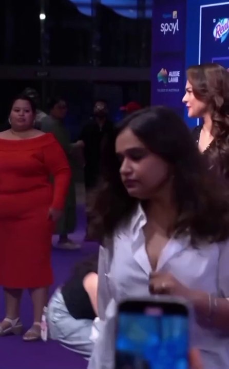 Kajol At The Red Carpet Of The Ottplay Awards 2025#kajoldevgan#ottplayawardshow2025#celebritieslook