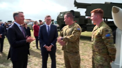 Federal government to bring forward $1b in defence spending