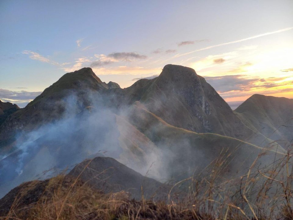 Bomberos advierten sobre alto riesgo de incendios forestales