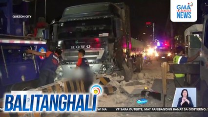 16 na barrier at traffic signages sa EDSA-Santolan, inararo ng 12-wheeler | Balitanghali