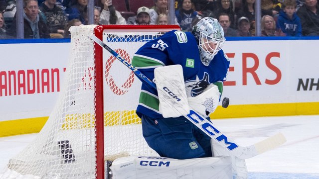 NHL Shootout Updates: Canucks and Islanders in Action