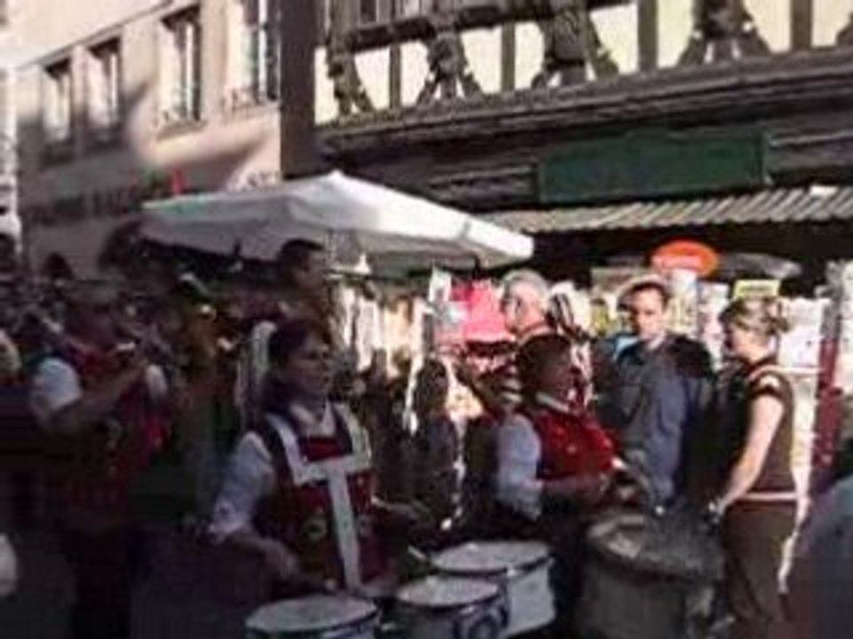 EUROCELTES 2008 STRASBOURG LA PARADE DANS LA VILLE