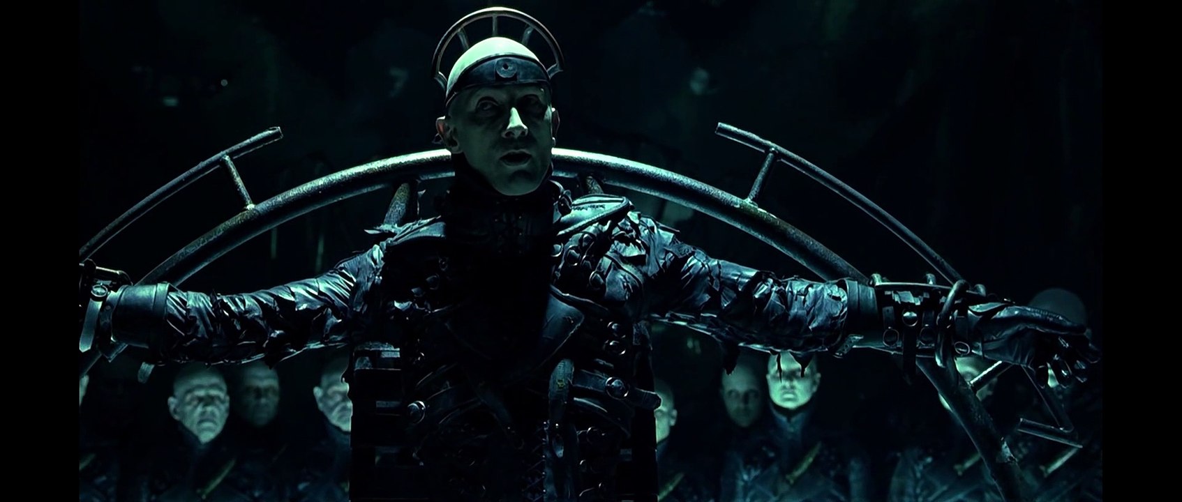 Dark City - 04 - chase on the trail of his memories
