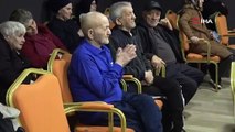 Hababam Sınıfı oyuncuları, yaşlılarla buluştu