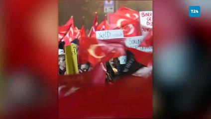 Saraçhane'deki vatandaşlardan İmamoğlu'na destek: "Olmayan hukukumuz için buradayım!"