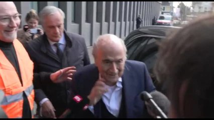 Blatter arriva in tribunale in Svizzera per il verdetto sul Fifa gate