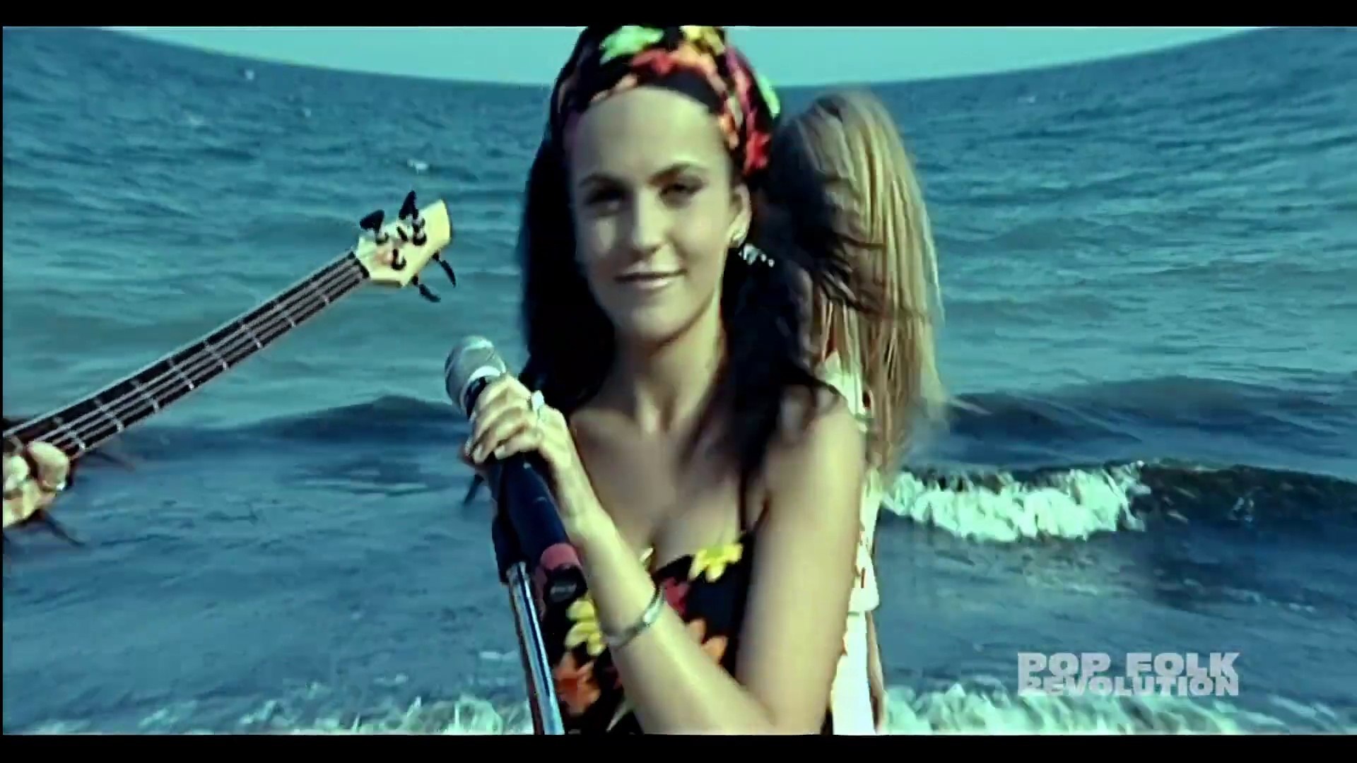 ⁣Магдалена Санчес и Малките Пантери - Музика, 2003