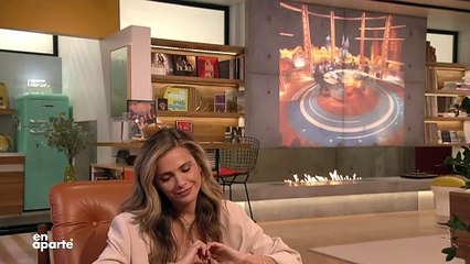 Clara Morgane dans "En aparté" sur Canal +.