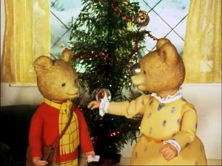 The Adventures of Rupert Bear (1970) S01E11 - Rupert and the Paper Fall
