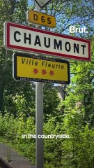 This device maps the air quality at your precise location