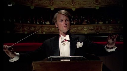 KLIP med Olsen Banden i det kongelige teater og Elverhøj temaet - Olsen Banden Ser Rødt - 1976 - TV2