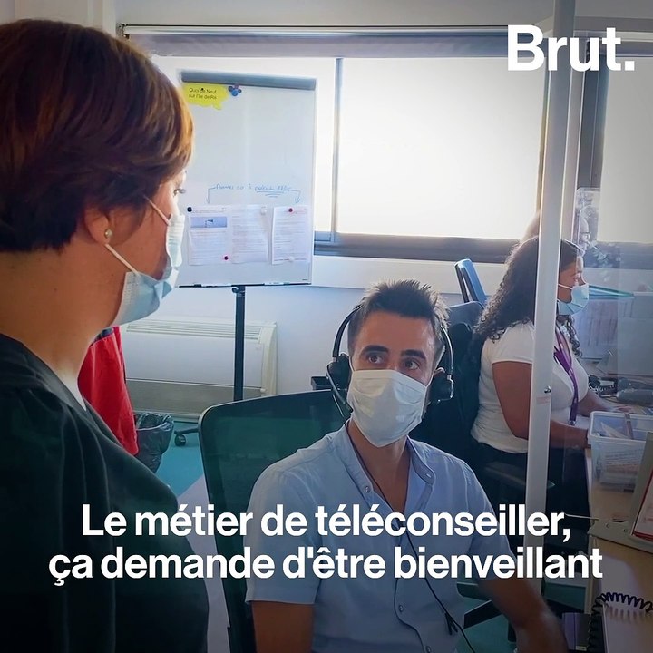 Au coeur d'un centre de relation client à distance SNCF