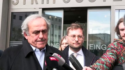 Justiça suíça absolve Joseph Blatter e Michel Platini