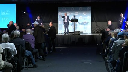 Farage's Doncaster rally disrupted by at least nine hecklers