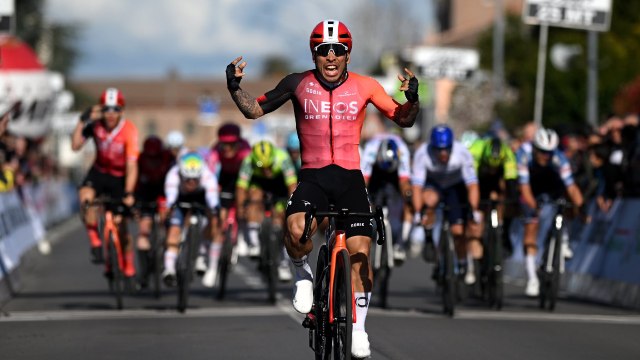 Cycling - Settimana Coppi e Bartali 2025 - He is back ! Caleb Ewan destroys the sprint of the 1st stage