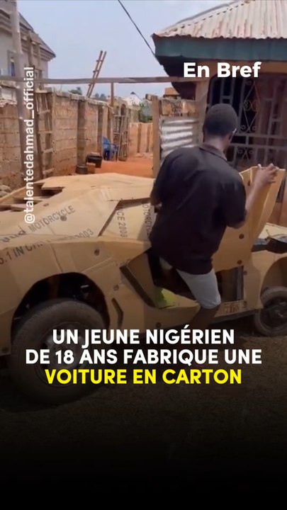 Un jeune nigérien fabrique une voiture en carton