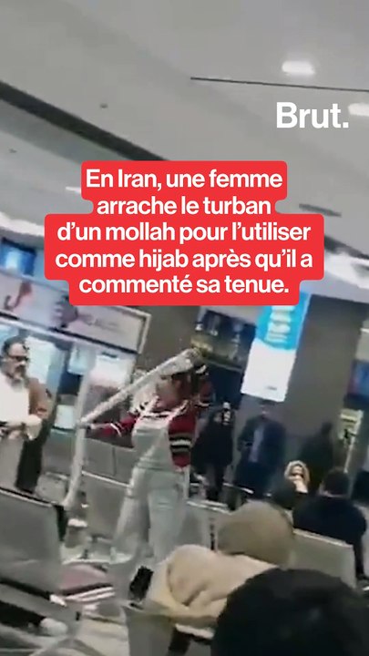 En signe de protestation, elle prend le turban d'un homme en Iran pour l'utiliser comme hijab