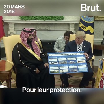 Donald Trump vend des armes à l'Arabie Saoudite et le montre