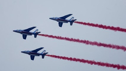 Patrouille de France : deux Alpha Jet se percutent avant de se crasher durant leur entraînement