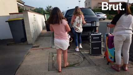 Séparées à la naissance