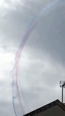 Tres heridos leves tras la colisión de aviones de la Patrulla de Francia en un ensayo