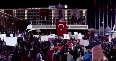 Özgür Özel ne yapacağını şaşırdı! Bu sefer İmamoğlu destekçisi CHP’liyi alandan hakaret ederek kovdu
