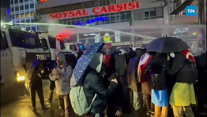 Ankara'da polisten protestoculara TOMA'lı müdahale