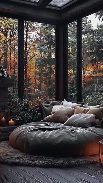 Soft Candlelight, Plush Seating.