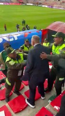 Video: Andrés Costa, presidente de Always Ready, agredió a un hincha en Villa Ingenio