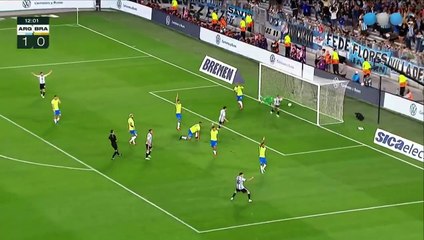 Gol de Enzo Fernández sobre Brasil