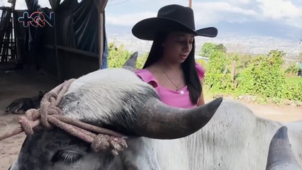 Camila Murillo, una boyera por herencia con un futuro en la agronomía