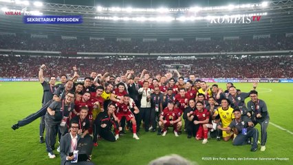 Momen Prabowo Turun Lapangan & Salami Para Pemain Timnas Indonesia usai Taklukkan Bahrain