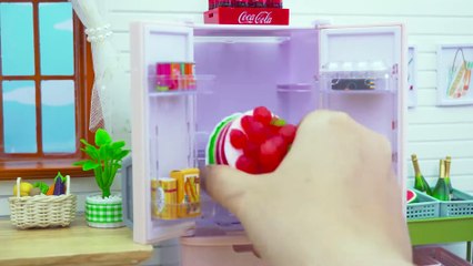 Have You Ever Eaten a Watermelon-flavored Cake? Look At How I Made it [Mini Kitchen]