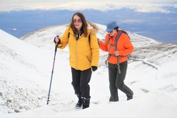 30 doğasever zirveye uzandı:  Kurtik Dağı'dan muhteşem manzaralar