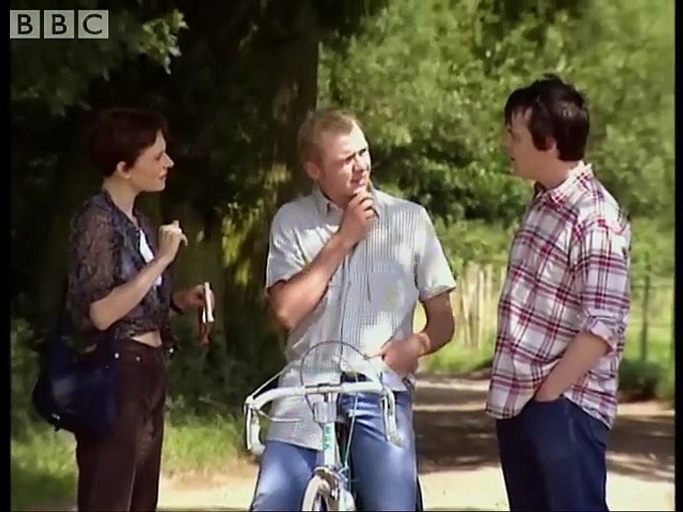 Do You Speak English? | Big Train Comedy Sketch