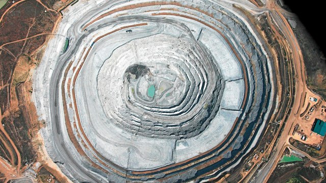 Bruselas impulsa siete proyectos mineros para extraer tierras raras en España