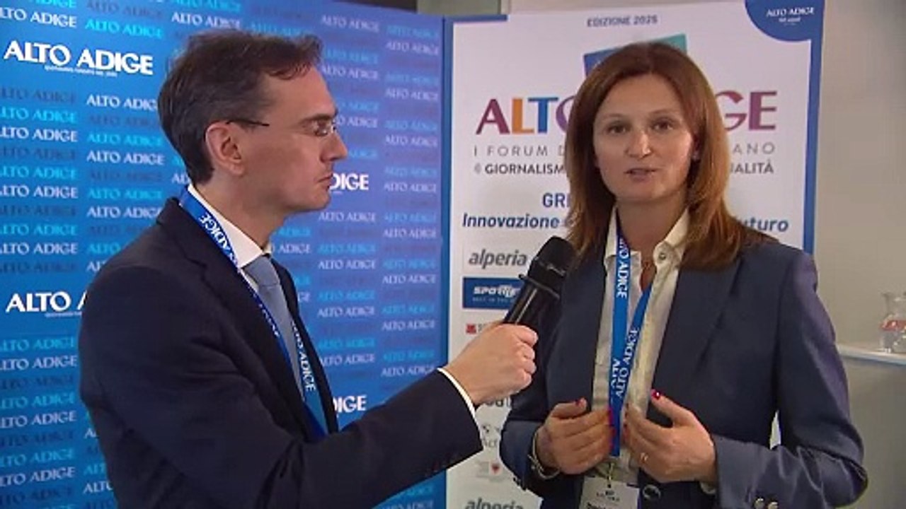 Forum 2025: il direttore dell'Alto Adige intervista Daniela Vitali (Sparkasse)