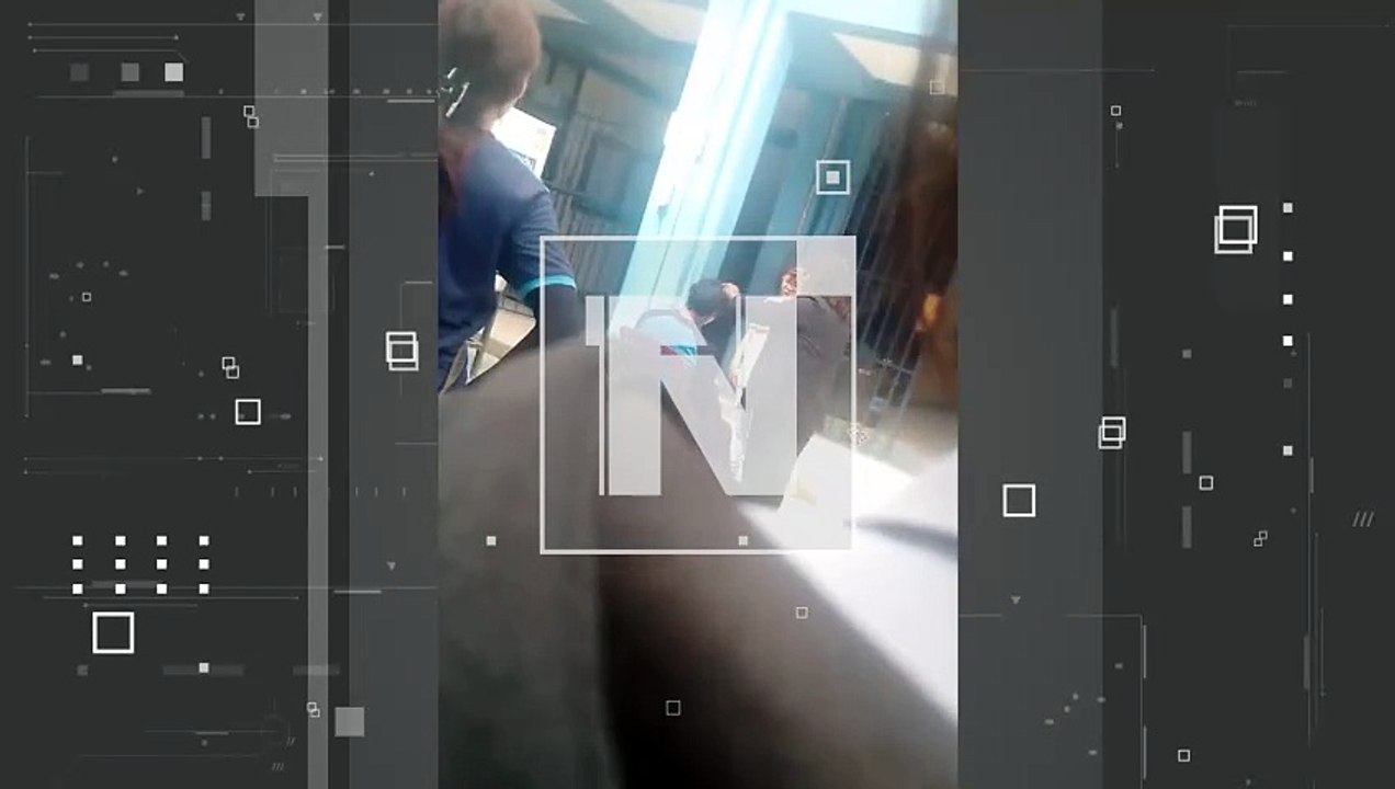 VIDEO: ¡Por llegar tarde! Directora corta el ca...