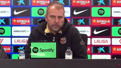 Flick confirma que Araujo y Raphinha no estarán ante Osasuna: "No van a jugar..."