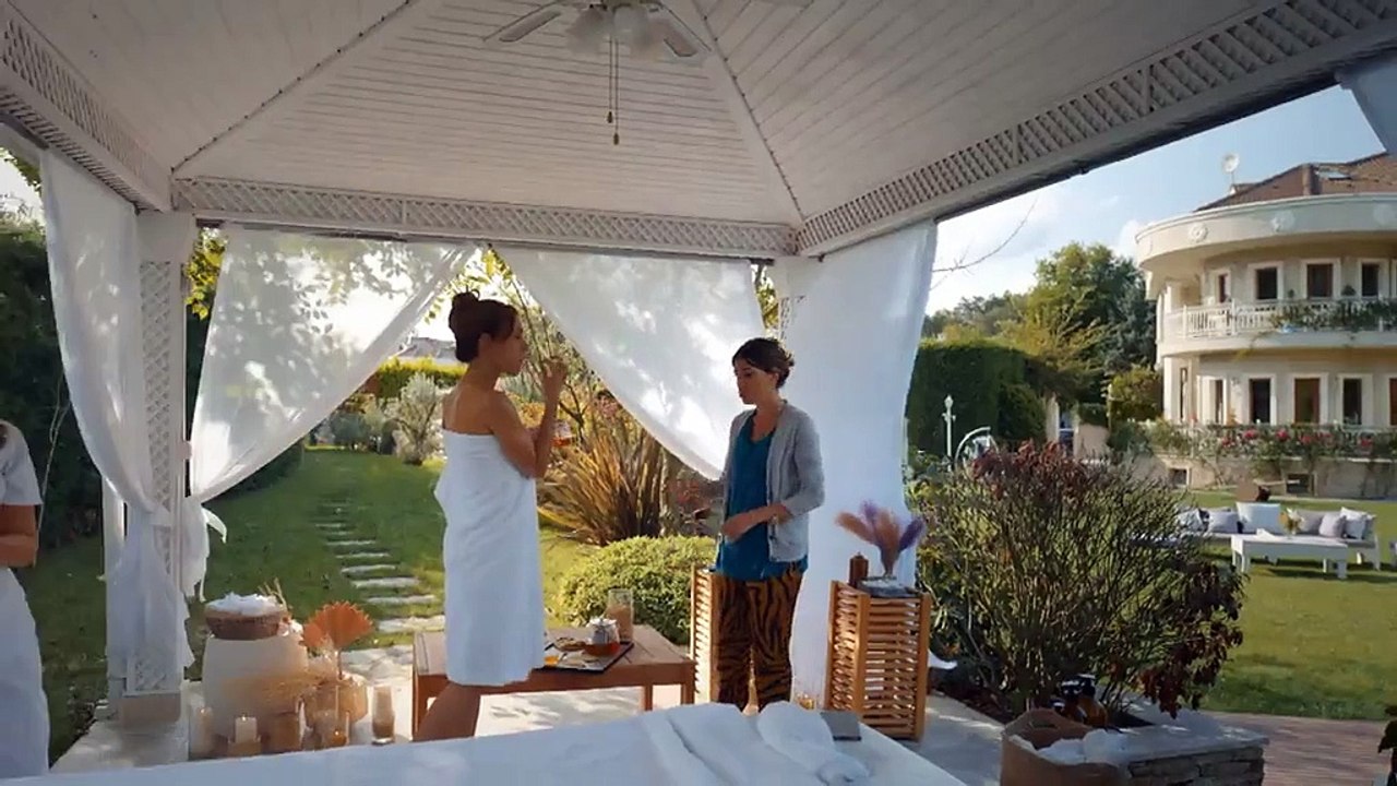 CAPITULO 7 TRAPOS SUCIOS ❤️ (Kirli Sepeti) Melisa Döngel, Ayça Bingöl, Ceren Moray, Cansu Tosun. Bestemsu Ozdemir, Deniz Sarikas, Halil Ibrahim Ceyhan, Serhat Kilic, Serkay