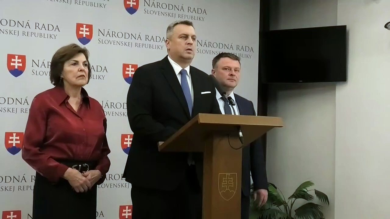 ZÁZNAM: A. Danko: Poslanci SNS podporia R. Rašiho vo voľbe za šéfa parlamentu