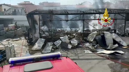 Lainate, incendio nella fabbrica di Perfetti