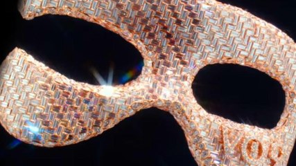 Osimhen, ecco la nuova maschera: un chilo di oro rosa!