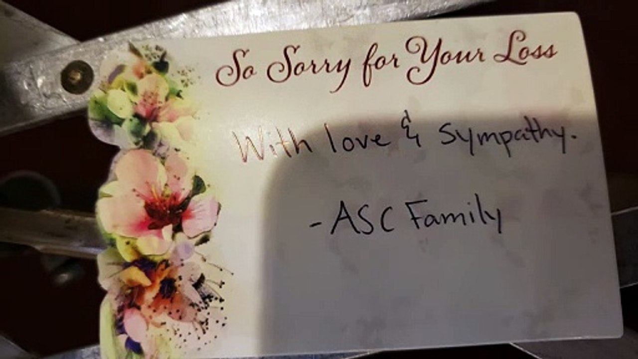 Flowers and Cards for Mary E Barnes