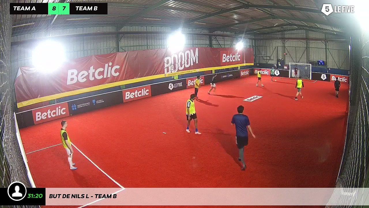 But de Nils L - Team B